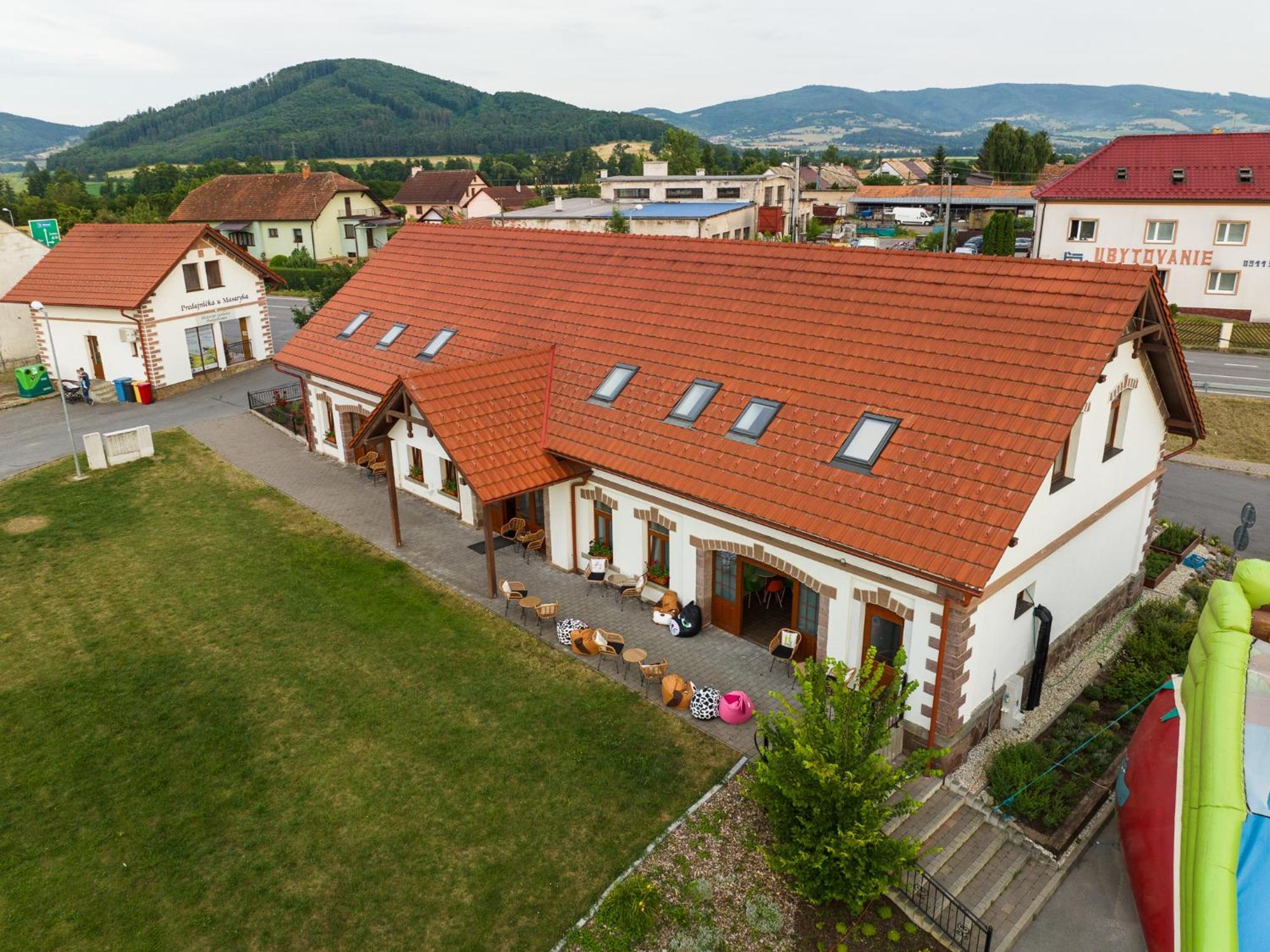 Rezort Masarykov Dvor Pstrusa Extérieur photo